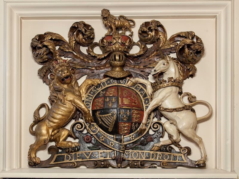© FCPL, Royal Coat of Arms, 17th century, library of the French Protestant Church of London
