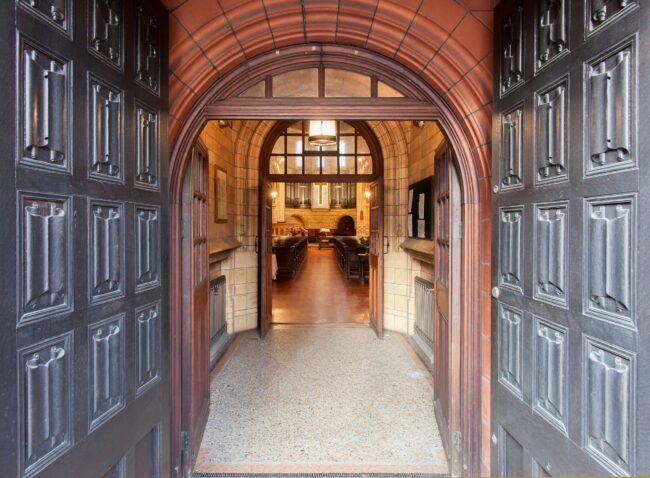 Entree de l’eglise